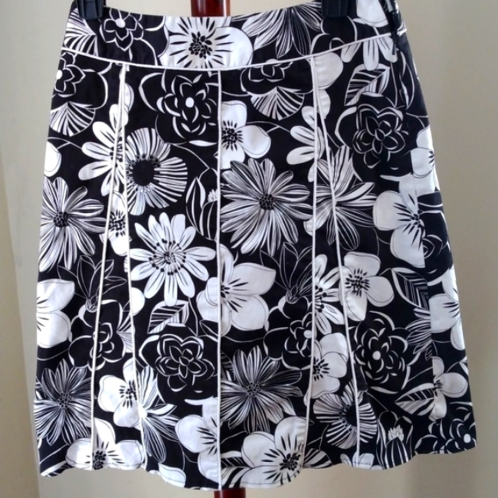 Andrea Viccaro Black and White Floral Skirt